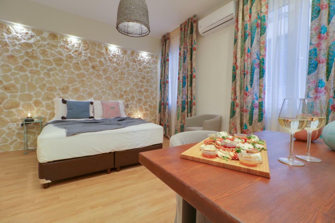 Athinn Residence Athena Bagian luar foto